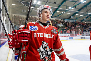 Eisbären Regensburg trennen sich von Stürmer Matej Giesl
