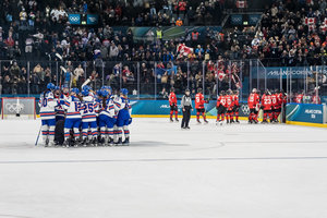 USA fegen Kanada vom Eis, erster Sieg für Finnland – Schweden wirft Japan raus