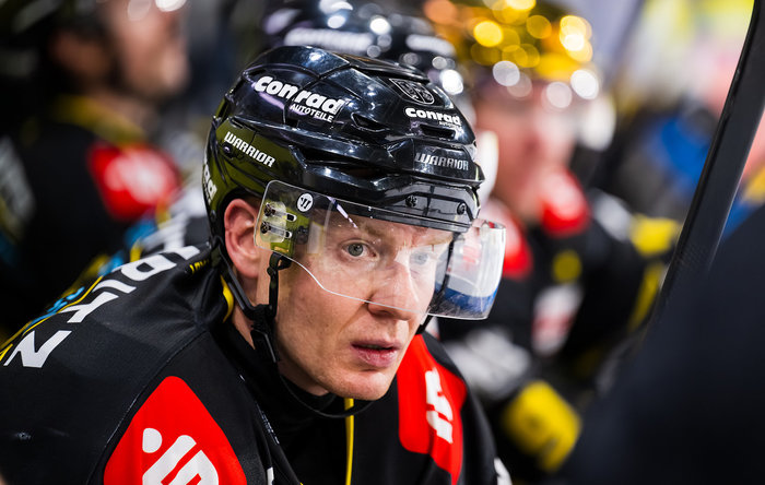 Sturm-Veteran Philip Gogulla verlängert bei den Krefeld Pinguinen bis 2027