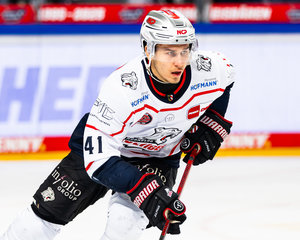 Jakob Weber bleibt bis 2028 in Nürnberg, Boaz Bassen und Will Weber verlängern in Schwenningen