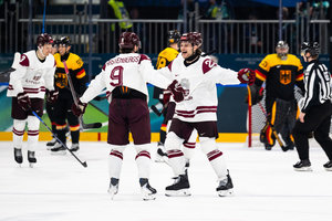 Special Teams und Konteranfälligkeit – Nico Sturm über Lettland-Pleite: „Es war einfach schlampig“