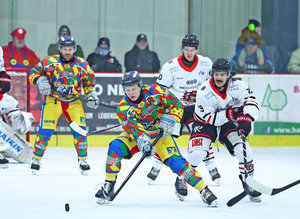 Bayreuth-Aus, Diskussionen um Dreiteilung und Bewerber für einen Ligaeinstieg: Frühjahrstheater in der Oberliga
