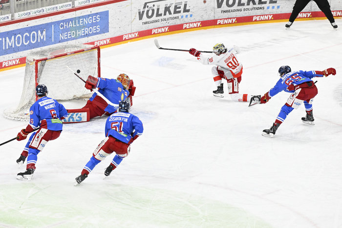 Bad Nauheim gewinnt bei der DEG, Rosenheim siegt nach Verlängerung im Topspiel gegen Kassel