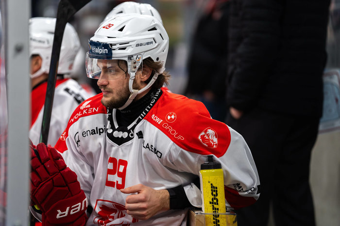 Eispiraten Crimmitschau holen Verteidiger Finn Fuchs und Angreifer Leon Neiger