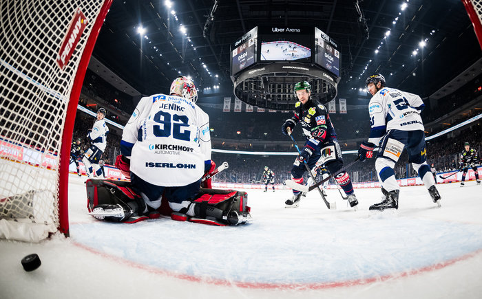 Köln gewinnt Top-Spiel nach 0:2-Rückstand, Berlin siegt wieder, Maier rettet Nürnberg mit spätem Hattrick