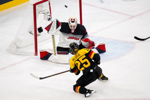 Viel Zug zum Tor bewiesen: DEB-Frauen besiegen Japan dank starker Paradereihe mit 5:2