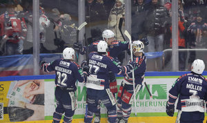 Indians gewinnen Derby, Tilburg mit torreichem Auswärtserfolg – Herne und Rostock siegen in der Ferne 