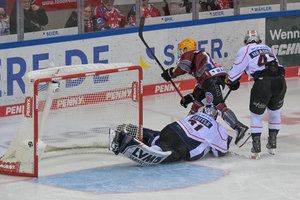 Bremerhaven legt gegen Nürnberg vor – Gudlevskis mit Shutout, Mauermann trifft doppelt 