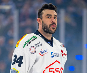 Augsburg: Zwölf Abgänge und Gerüchte um Parkes-Rückkehr, Bowey-Verbleib noch unklar