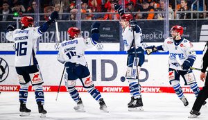 Karachun in der Overtime: Schwenningen sichert sich dramatisch das letzte Ticket fürs Viertelfinale