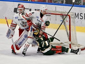 In der 123. Minute: Regensburgs Bryce Kindopp entscheidet das längste DEL2-Spiel aller Zeiten – Landshut vor dem Aus