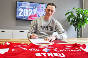 Top Sechs das Ziel: Stürmer Streu verlängert Vertrag in Crimmitschau um ein Jahr