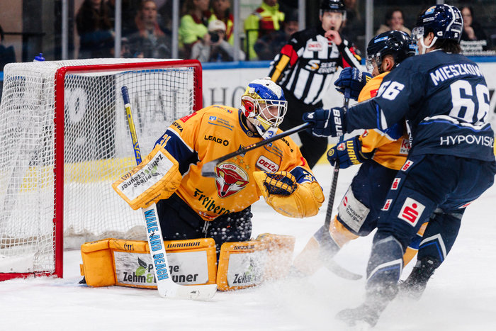 Kassel verliert nach 2:0-Führung, Ravensburg und Regensburg siegen dramatisch – Weiden legt in Playdowns vor 