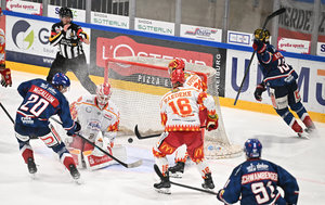 Auch nachverpflichteter Goalgetter Lynden McCallum bleibt dem EHC Freiburg treu