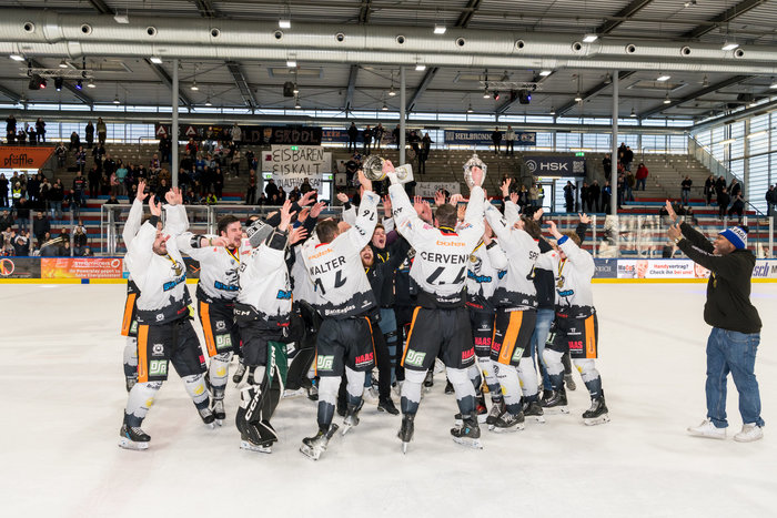 Entscheidung im Penalty-Schießen: Black Eagles Reutlingen holen Meisterschaft in der Baden-Württemberg-Liga