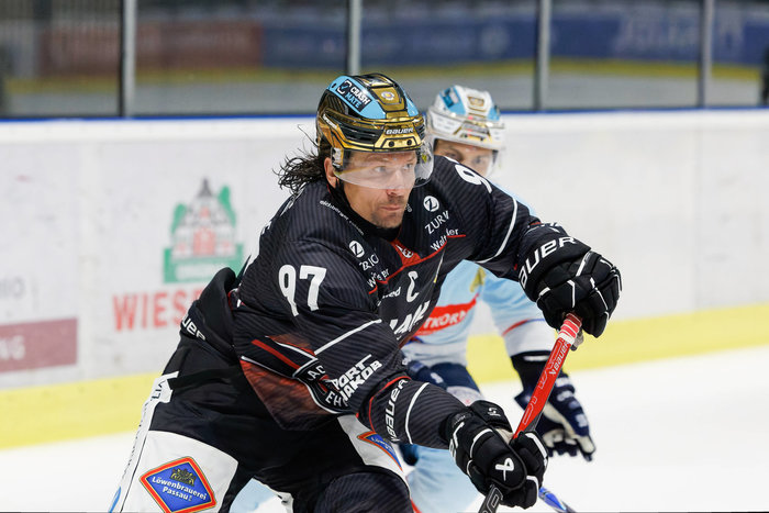 Passau schafft durch späten Sieg den Einzug in die erste Playoff-Runde, Höchstadt gleicht durch Overtime-Sieg aus