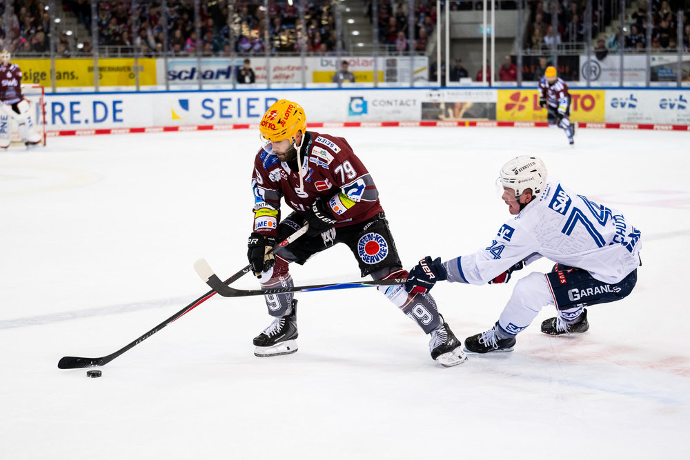 Sennhenn schießt Köln ins Halbfinale, Bremerhaven düpiert Mannheim, 155 Strafminuten bei Ingolstadts 7:2-Sieg