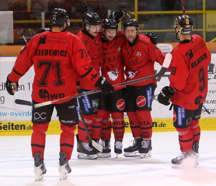 Abschluss der Zwischenrunden: Duisburg behauptet Heimrecht mit Kantersieg – Spieldauer für Erfurts Torhüter Glatzel