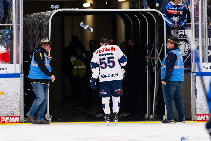 Nach üblem Foul: Ingolstadt meldet Update zu verletztem Tropmann, Wagner entschuldigt sich