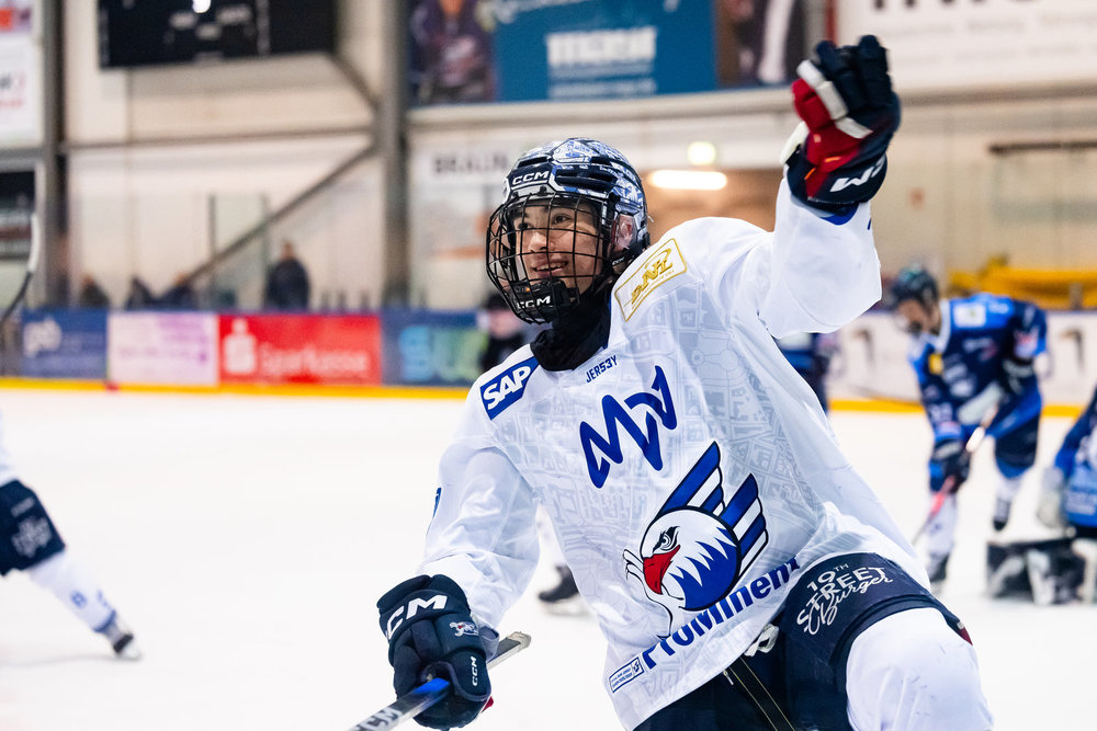 U19-Nationalspieler Denis Root erhält Fördervertrag beim EC Bad Nauheim – Fünf Abgänge in Ravensburg