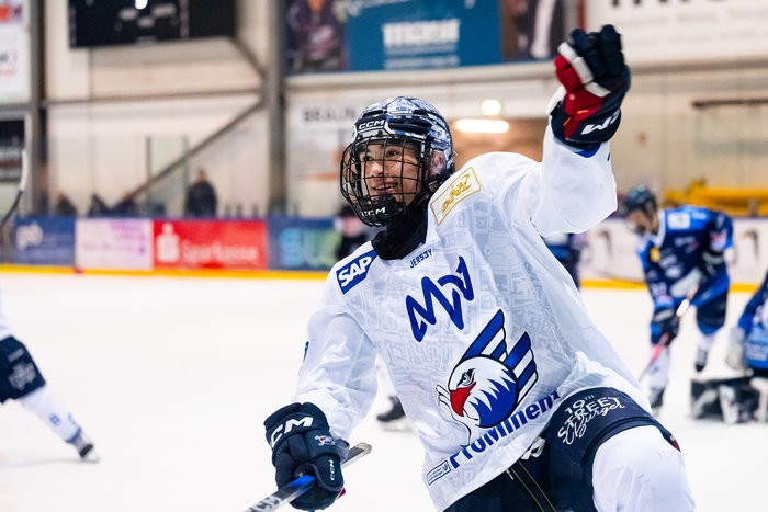 U19-Nationalspieler Denis Root erhält Fördervertrag beim EC Bad Nauheim – Fünf Abgänge in Ravensburg