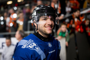 Allrounder Julius Ramoser verlängert in Wolfsburg