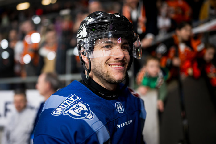 Allrounder Julius Ramoser verlängert in Wolfsburg