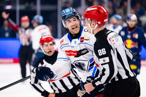 Ingolstadt verlängert mit Duo, Dziambor bleibt in Schwenningen – Crimmitschau holt Adams, DEG bestätigt Turnbull