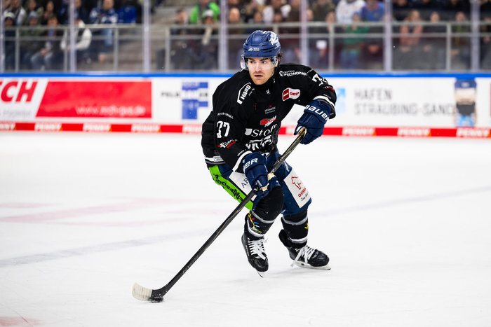 Sieben Abgänge in Straubing – Regensburg bestätigt Ward-Verpflichtung