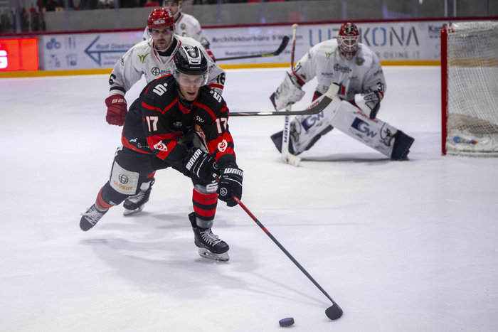 Ludwig Nirschl erhält Tölzer Freigabe, Halle verabschiedt Duo