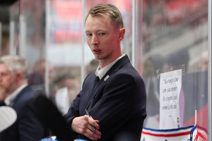 Selber Wölfe machen Interimstrainer Josef Huber zum Chef – Gleb Berezovskij geht in zehntes Jahr in Herford