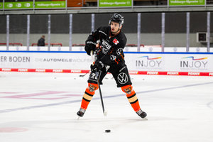 Stürmer Robin Veber bleibt bei den Grizzlys Wolfsburg