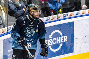 David Morley verlässt Regensburg, Lindau verliert Top-Stürmer Zan Jezovsek