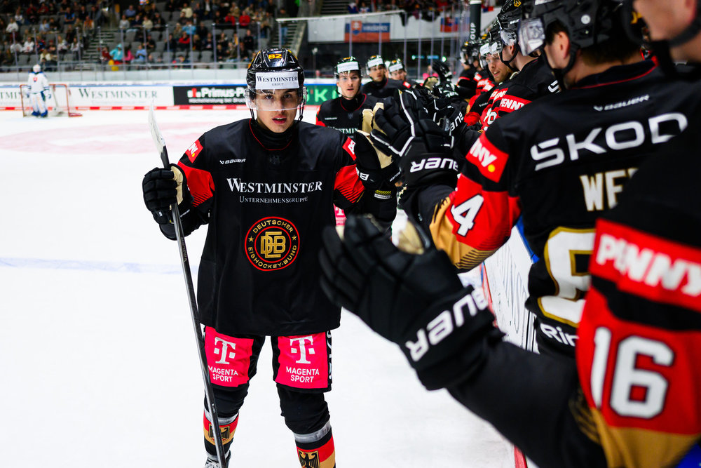 Erfolgreiche Vorbereitungswoche: DEB-Männer feiern 3:1-Sieg über die Slowakei – Panther Pilu mit Siegtreffer