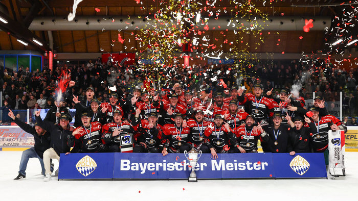 Unterzahl-Tor entscheidet Spiel 7: EHC Königsbrunn ist bayerischer Meister