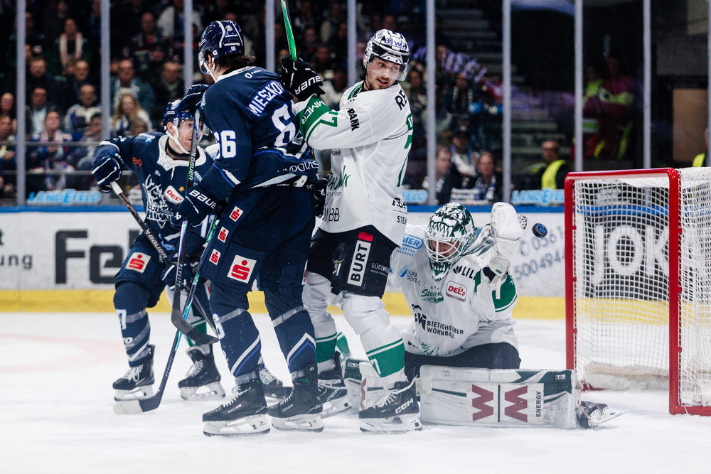 Nie gefährdetes 4:0 gegen Regensburg: Krefeld marschiert schnurstracks Richtung Finale – Garlent erlöst Kassel spät