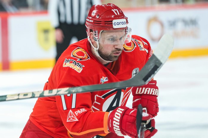 Adler Mannheim machen offenbar das Rennen im Werben um Stürmer Brooks Macek